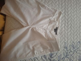 Pantalón blanco elegante