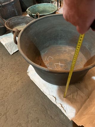 Calderos de cobre antiguos venta persona