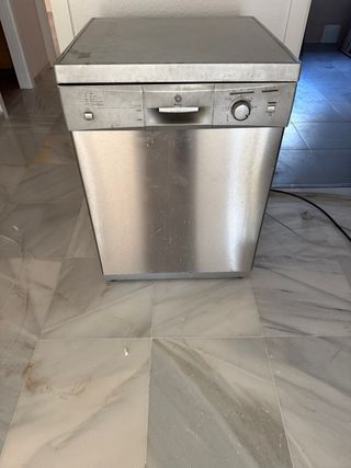 Frigorífico, lavavajillas y horno