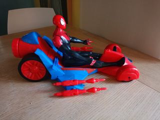Spiderman con veicolo Turbo Racer + 4 missili