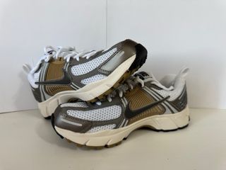 Sneakers Nike Vomero 5 Talla 38