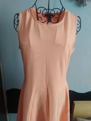 Vestido naranja y blanco