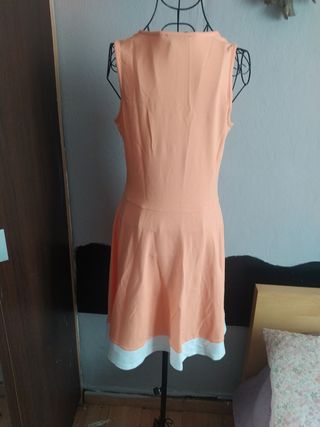 Vestido naranja y blanco