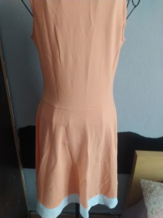 Vestido naranja y blanco
