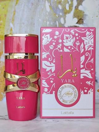 Perfume Yara Candy Lattafa Rosa y Dorado