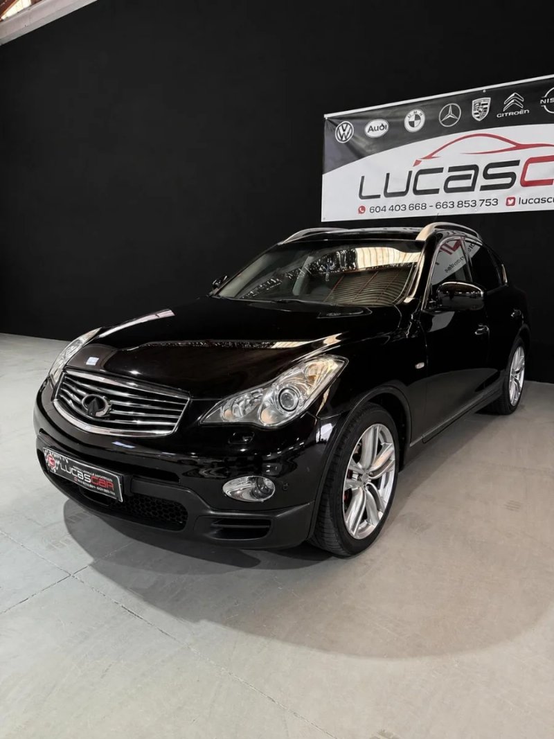 Infiniti EX30 2012 - foto 1