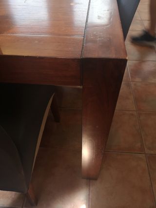 MESA DE COMEDOR GRANDE DE MADERA MACIZA 1.80x1.80