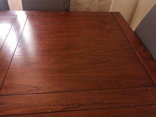 MESA DE COMEDOR GRANDE DE MADERA MACIZA 1.80x1.80