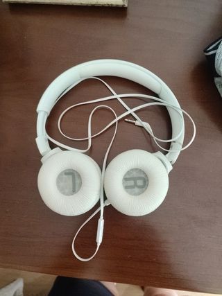 Auriculares JBL TUNE 500 BLANCOS nuevos