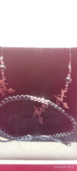 Conjunto Brujas Pendientes y Pulsera