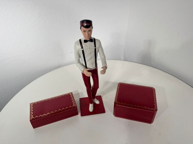 Statua espositore pubblicitario Cartier