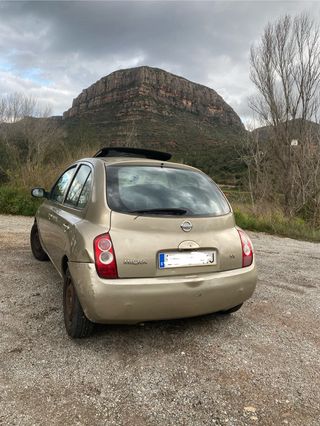 Nissan Micra 2004 aire y techo