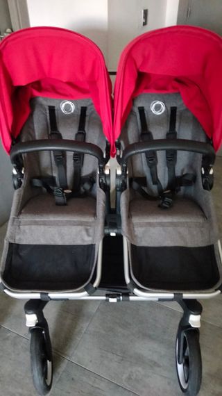 Carrito de bebé doble Bugaboo.                    