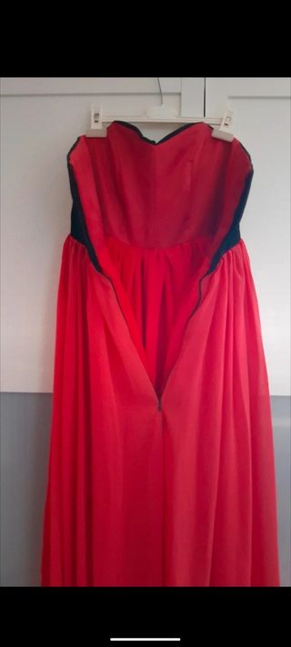 Vestido coral y negro