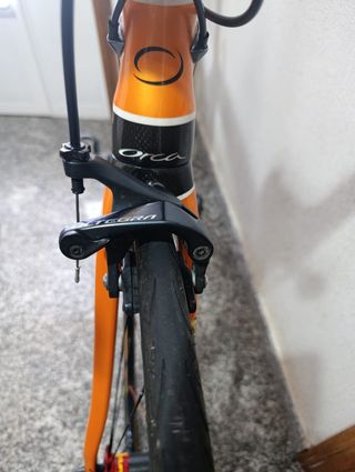 Bicicleta de carretera Orbea naranja