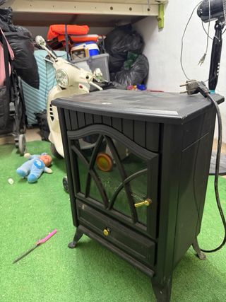 Estufa Eléctrica Blanca con Efecto Llama