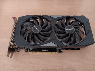 Cambio o vendo Gigabyte GTX 1650 4GB