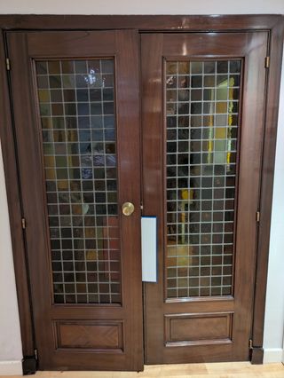 Puertas con cristalera 