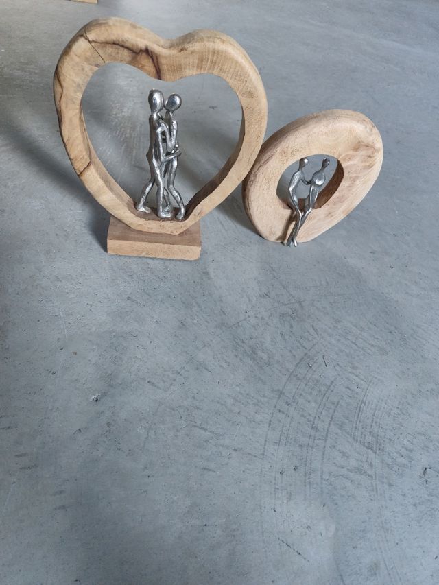 Figura Corazón Madera y Metal Pareja
