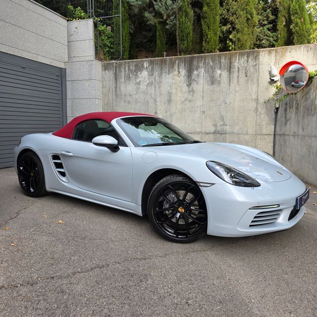 Porsche 718 Boxster 2024*300cv*BOSE*VENTILADOS*LED