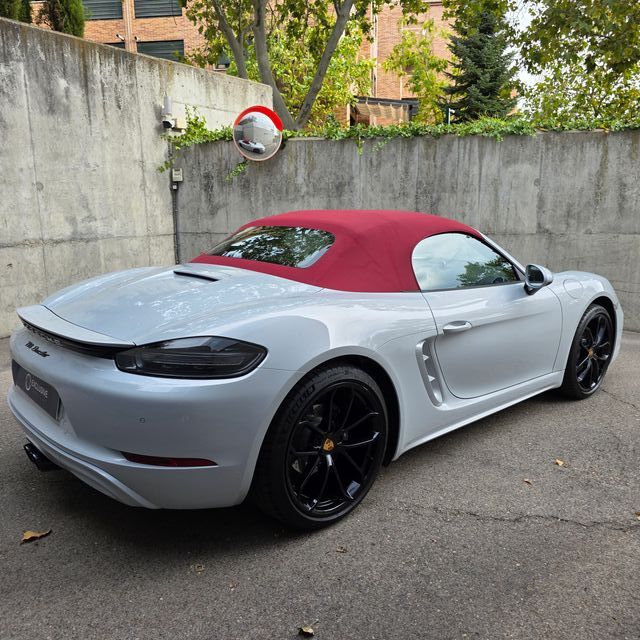 Porsche 718 Boxster 2024*300cv*BOSE*VENTILADOS*LED