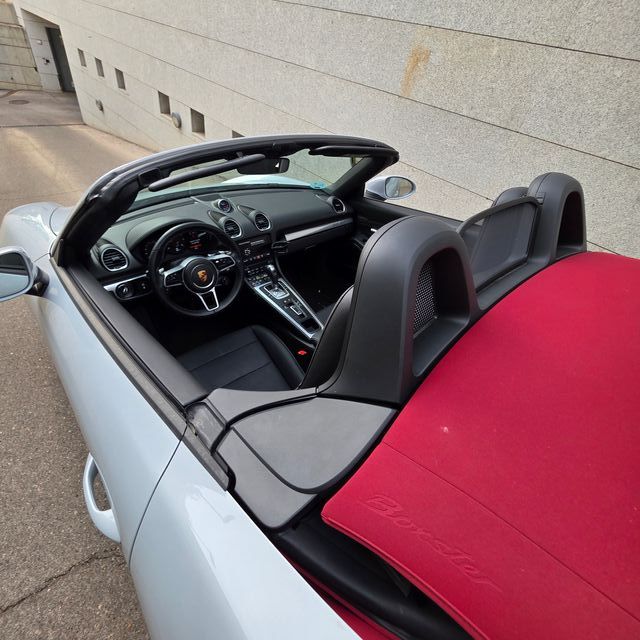 Porsche 718 Boxster 2024*300cv*BOSE*VENTILADOS*LED