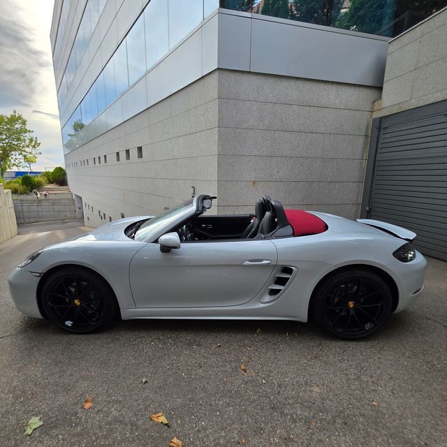 Porsche 718 Boxster 2024*300cv*BOSE*VENTILADOS*LED