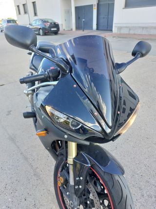 Yamaha R6