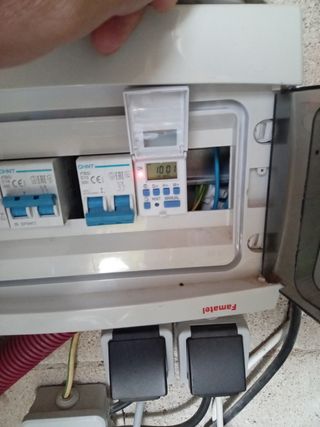 Servicio de electricidad de urgencia