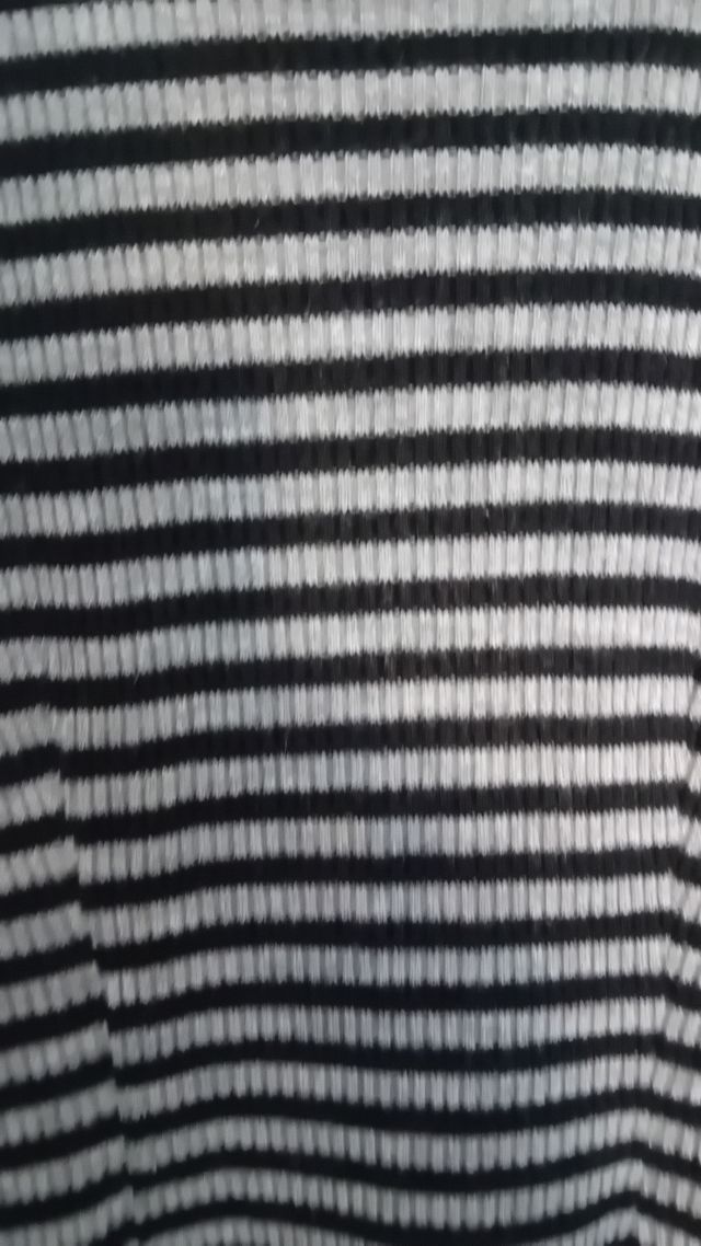 Abito longuette in maglia a righe