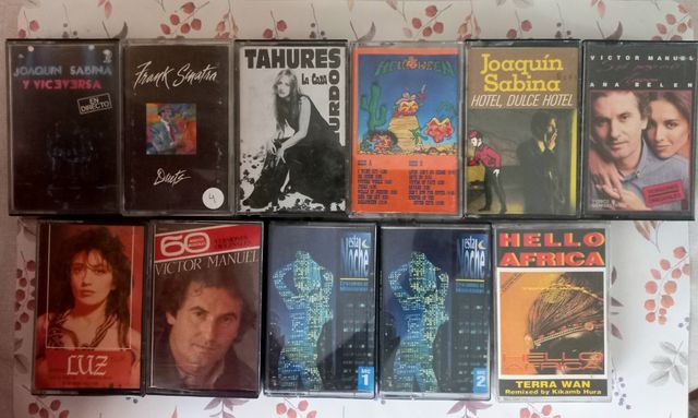 Lote 11 cassettes varios estilos. 