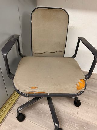 Silla de oficina retro beige y gris