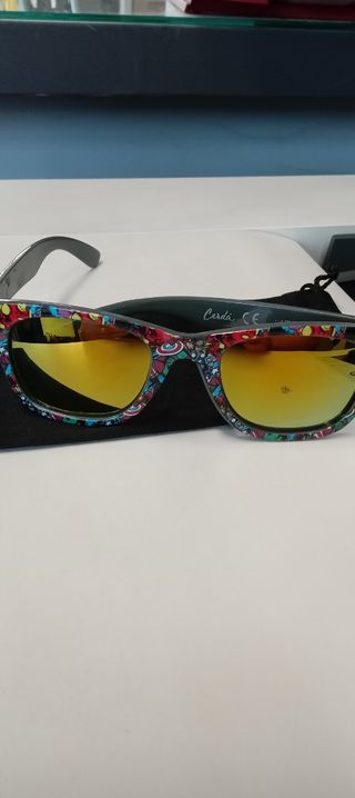 Occhiali da sole Avengers 3-4 anni