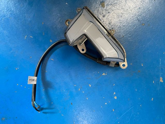 Intermitente izquierdo S01 S01+ Mo delantero