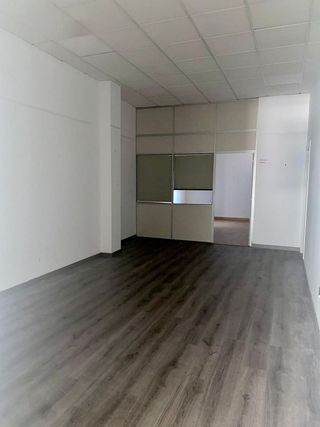 Local comercial en alquiler en Campo San Francisco - Plaza de América en Oviedo