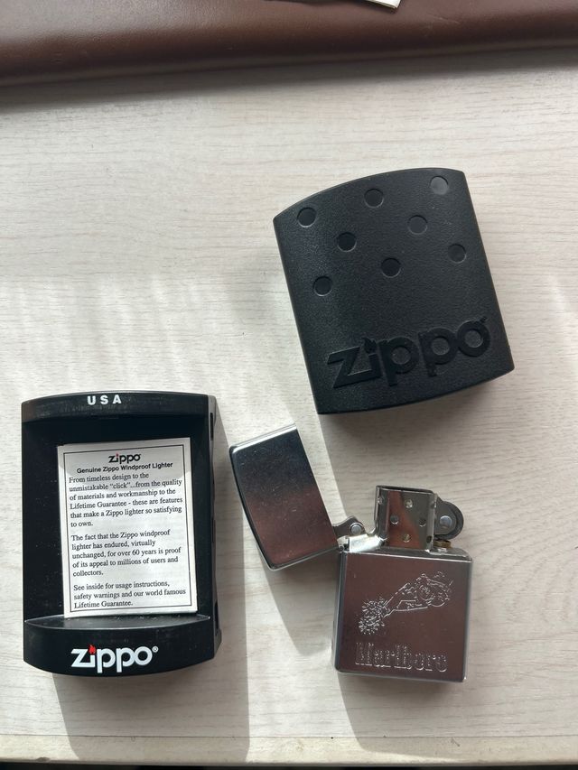 Zippo Marlboro original con estuche coleccionista