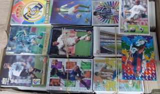 Caja sorpresa cromos fútbol antiguos