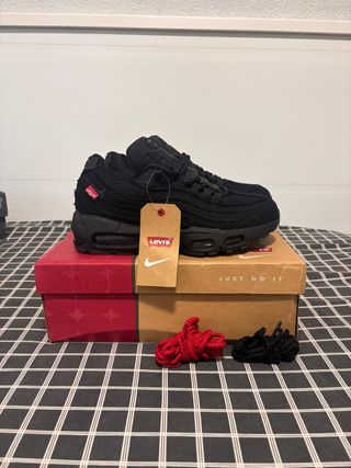 Nike Air Max x Levi's Negro/Rojo