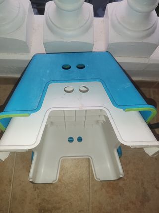 Escalera / Banco Azul y Blanco