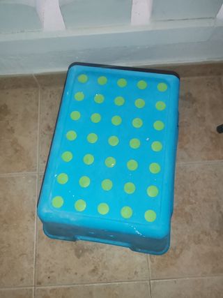 Escalera / Banco Azul y Blanco