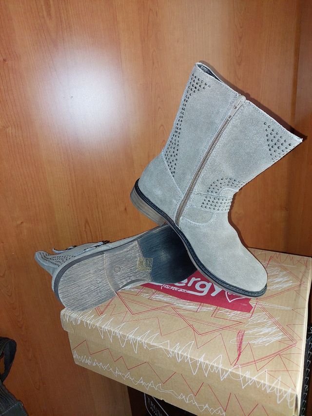 Stivaletti bambina camoscio grigio con borchie