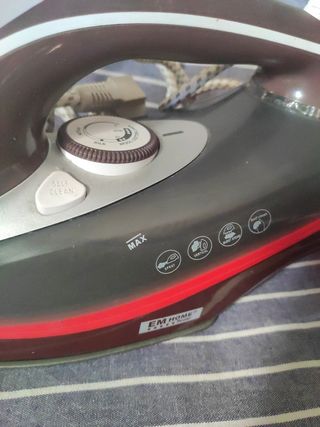 Plancha de ropa EM HOME