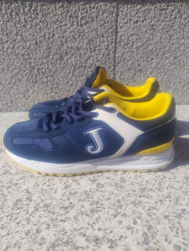 Zapatillas Joma Azul y Amarillo 38  sin estrenar 