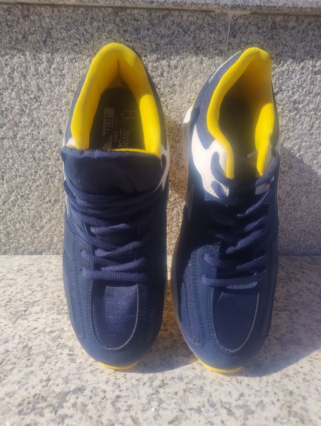 Zapatillas Joma Azul y Amarillo 38  sin estrenar 