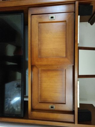 Mueble de salón de madera