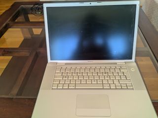 MacBook Pro A1226 Plata