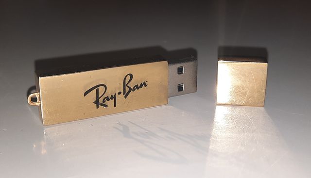 Chiavetta USB Ray-Ban 1GB Pendrive
