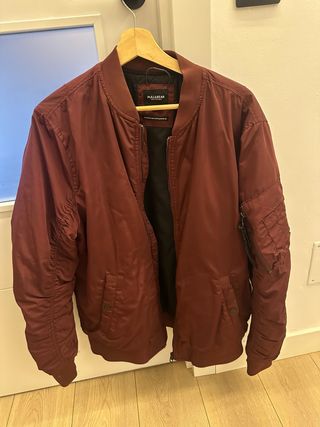 Chaqueta Bomber Pull&Bear Granate Talla XL