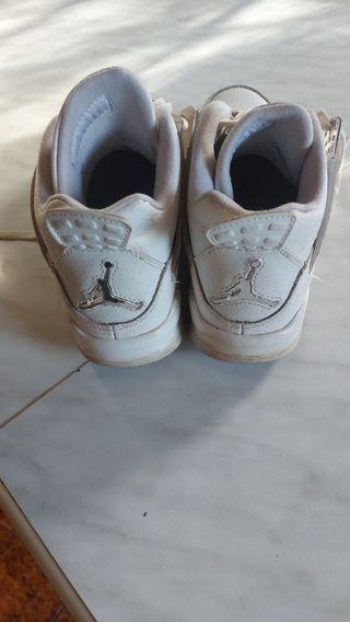 Nuove.   Jordan 4 Bianche... Originali