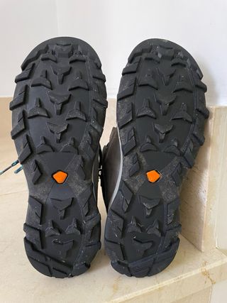 Botas de montaña Quechua MH900